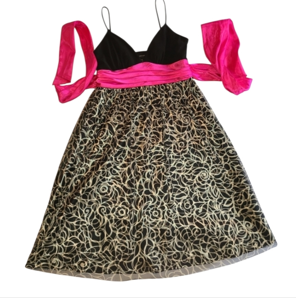 Jodi Kristopher Festive Spaghetti Strap Black With Pink Accents Dress Size 6